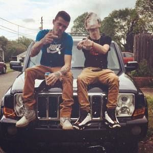 Meet your Posher, Derrek